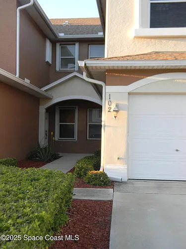 1030 Venetian Dr #102 Photo 1