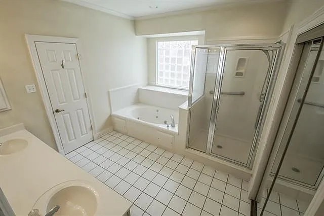 3070 Pine Pl — Photo 13