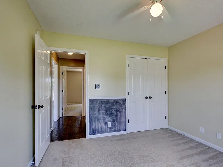 3729 Kendra Ct N — Photo 11
