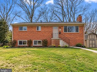 6020 Trailside Dr, Springfield, VA 22150