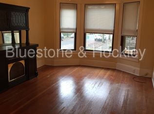 37 SW Whitaker St, Portland, OR 97239