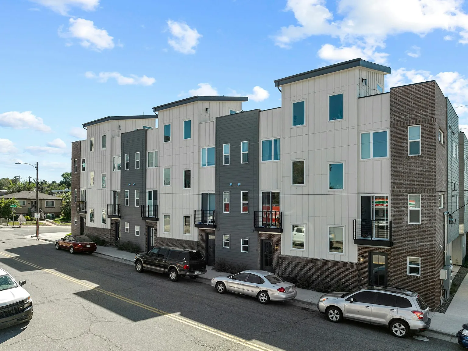 3505 S Marion St — Photo 3
