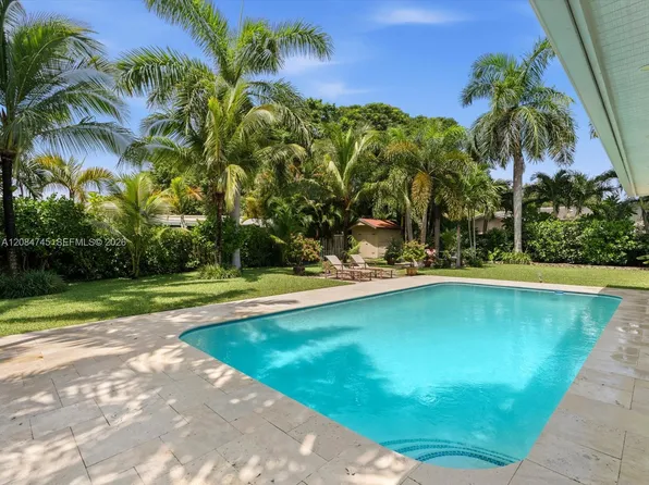 731 NW 4th Ct, Boca Raton, FL 33432