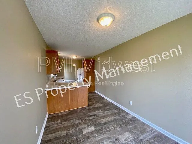 5650 Loudon Dr — Photo 8