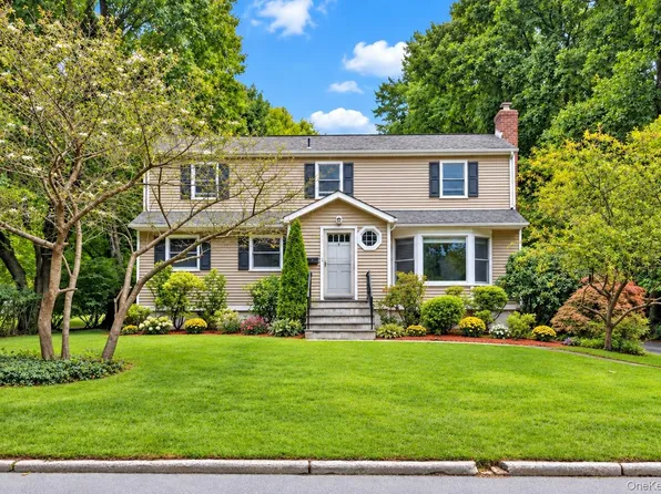 9 Verne Place, Hartsdale, NY 10530