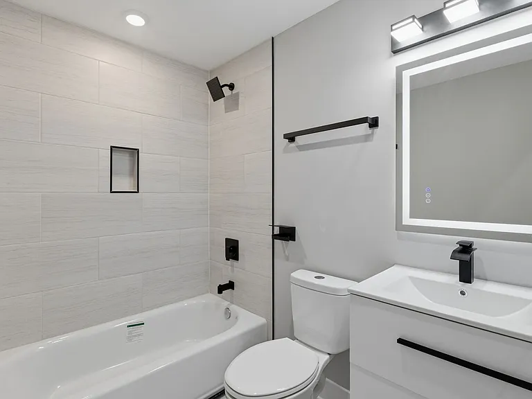 856 N 19th St #3 — Photo 9