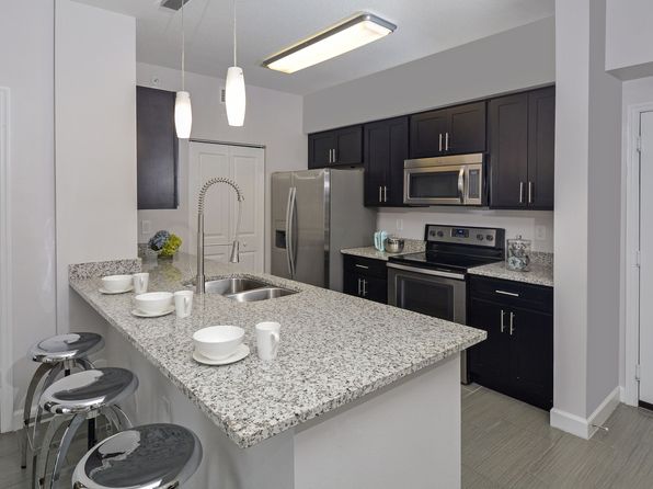 20941 San Simeon Way #104