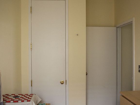 5th image of 1298 Dekalb Ave APT 6