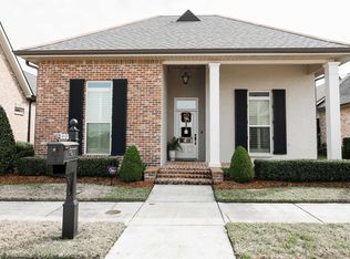 220 Rue Saint Cameron, Houma, LA 70360