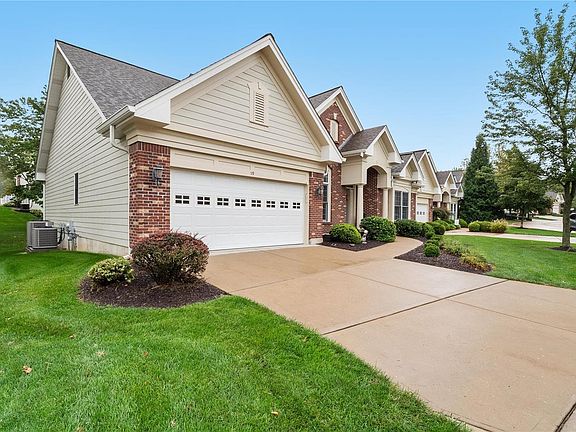 3rd image of 59 Picardy Hill Dr