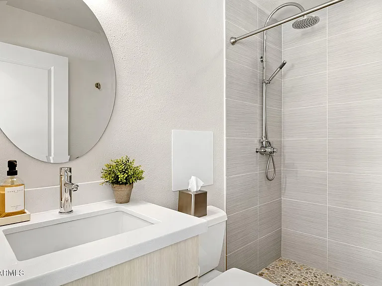 2601 E Sahuaro Dr — Photo 21