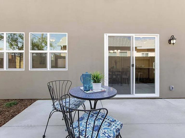 749 Ephesus Ave — Photo 12