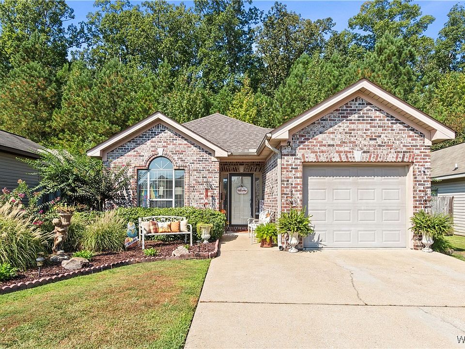 1st image of 6663 Cooperstown Cir