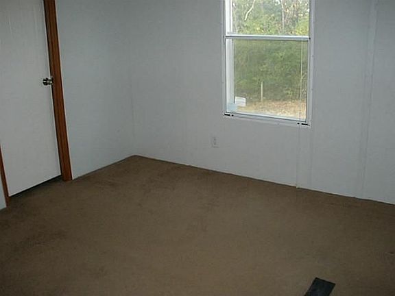 5th image of 10393 Lakeview Trl