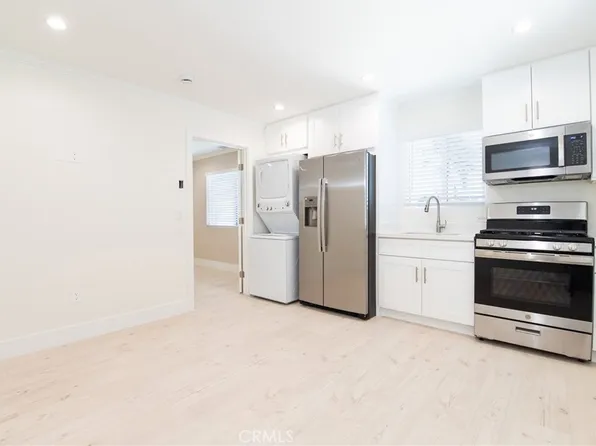 11831 Pomering Rd #B, Downey, CA 90241