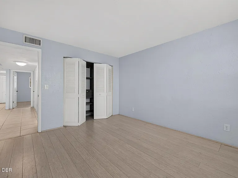 118 S Halifax Ave #402 — Photo 14