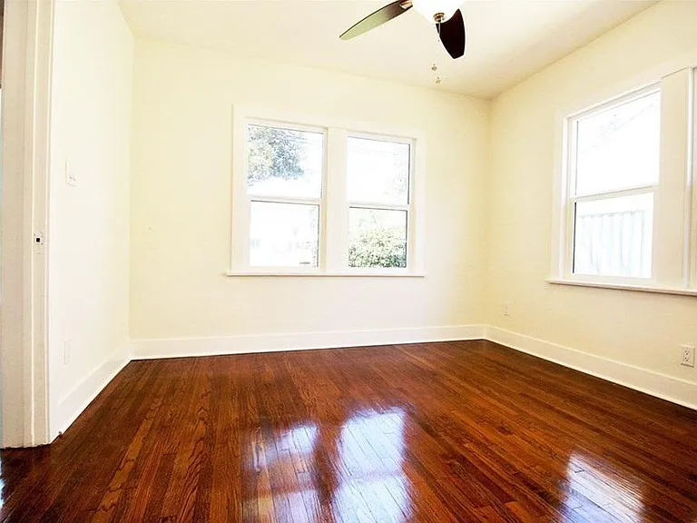 856 W Colorado Blvd — Photo 22