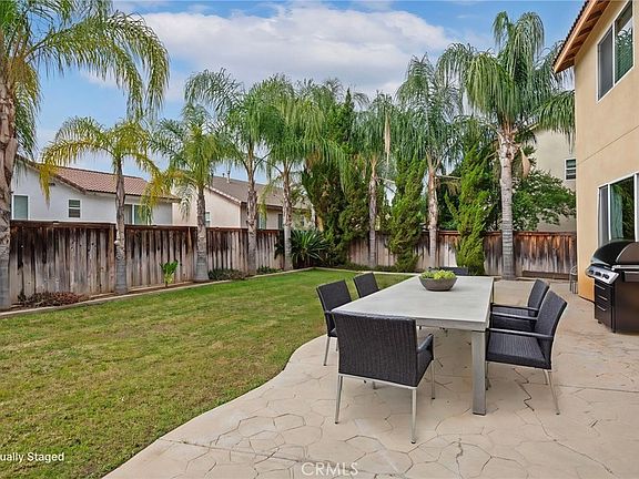 2nd image of 25975 Avenida Classica