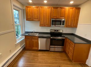 314 Gay St FLOOR 2, Phoenixville, PA 19460