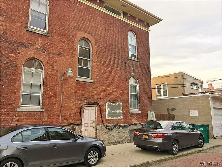 455 Franklin St #5 — Photo 2