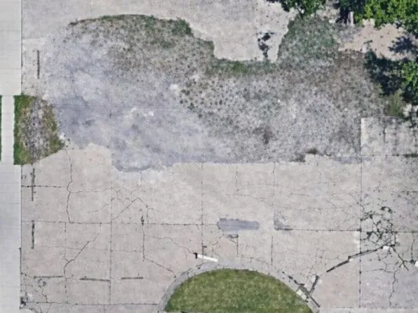 W 21st St, Lorain, OH 44052