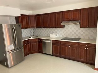 222 Dongan Hills Ave, Staten Island, NY 10305