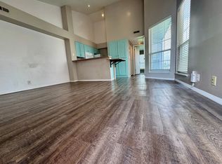 1382 W Beacon Hill Cir, Salt Lake City, UT 84123