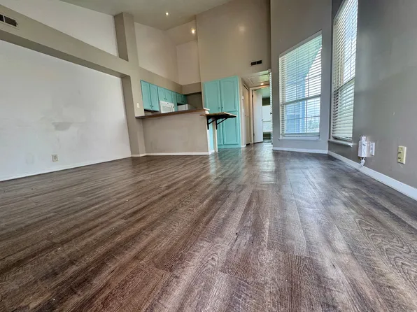 1382 W Beacon Hill Cir, Salt Lake City, UT 84123