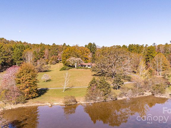 2nd image of 41 Bel Air Dr