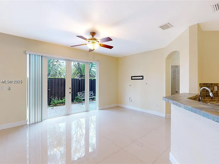 12281 SW 121st Ter — Photo 12