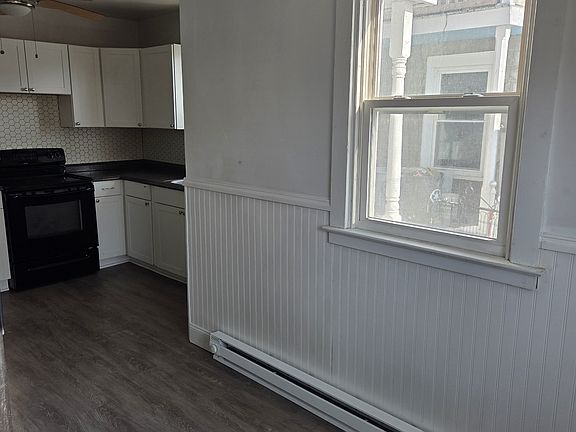 5th image of 64 S Grant St #A