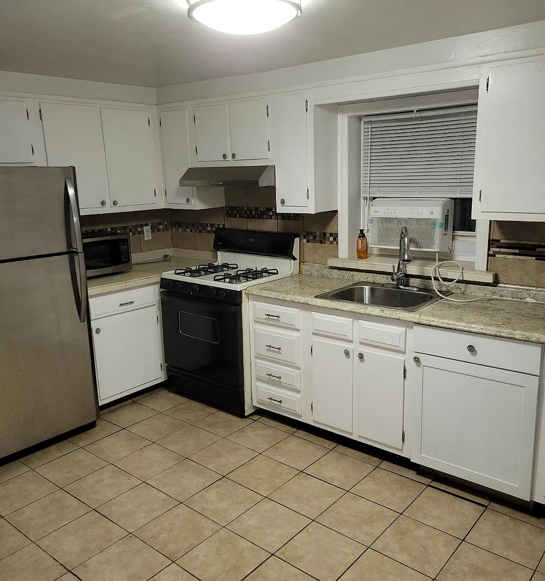 2 bed, 1200 sqft, $2,500 — Photo 1