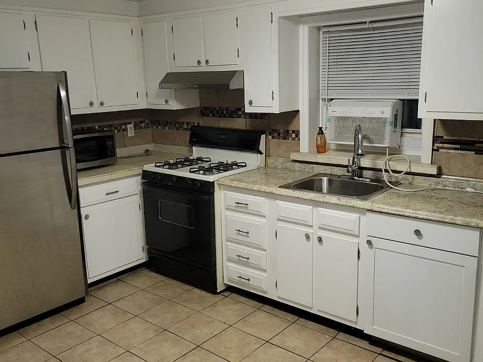 396 Kimball Ave #1