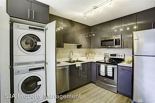 4th image of 6321 NE 181st St APT 6
