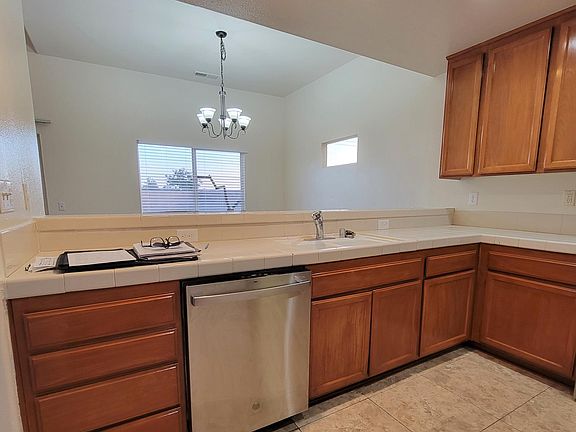 3rd image of 1588 Andalusian St