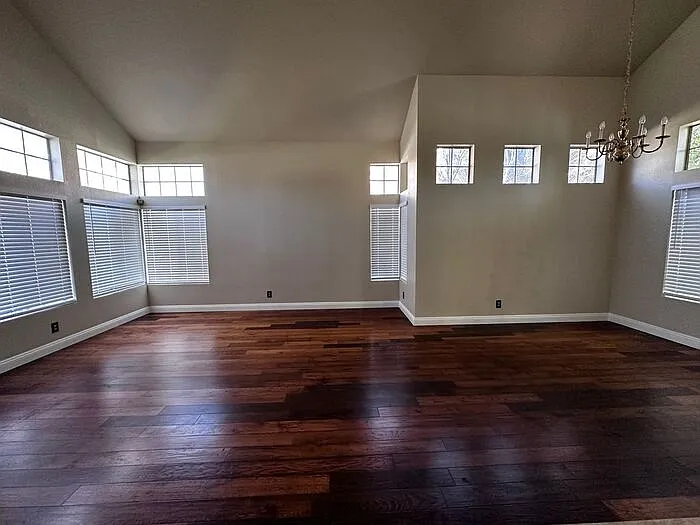44350 Shad St — Photo 5