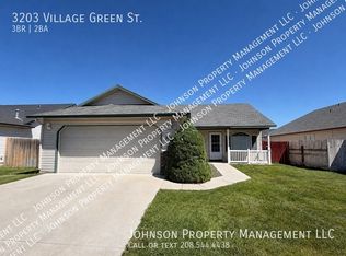 3203 Village Green St, Caldwell, ID 83605