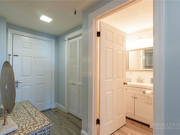 4th image of 303 Sugar Top Drive #2915