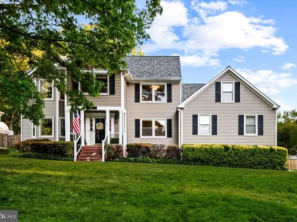 2 Greenhaven Ct, Stafford, VA 22554