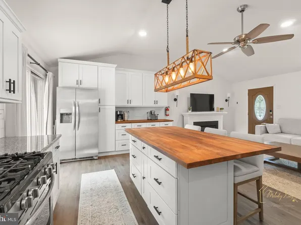 123 Westminster Ave, Marlton, NJ 08053