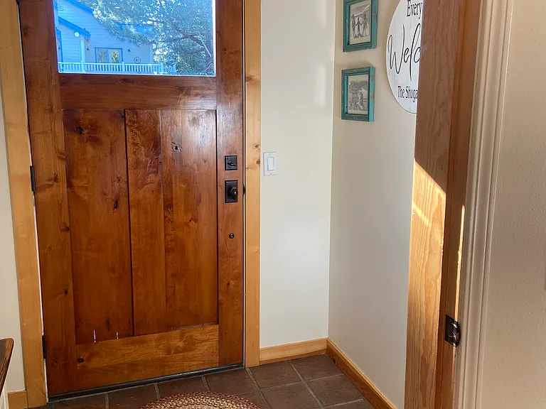 125 Wagon Wheel Rd — Photo 11