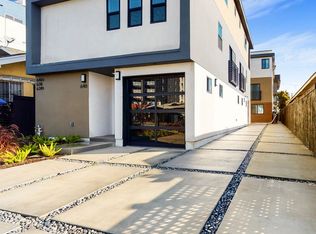 638 N Serrano Ave, Los Angeles, CA 90004