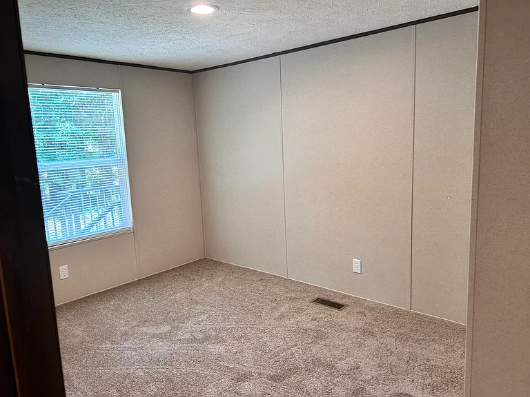 2642 Forbes Rd — Photo 10