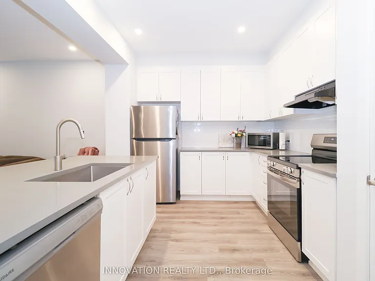 36 Stitch Mews — Photo 7