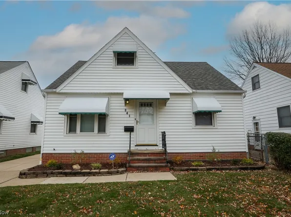841 E 218th St, Euclid, OH 44119