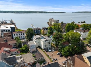 21 Water St, Charlottetown, PE C1A1A2