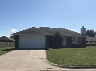 104 E Cherokee St, Strafford, MO 65757
