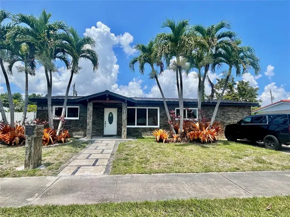 9321 Jamaica Dr, Cutler Bay, FL 33189