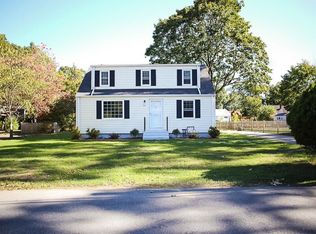 90 Ewing Rd, North Kingstown, RI 02852