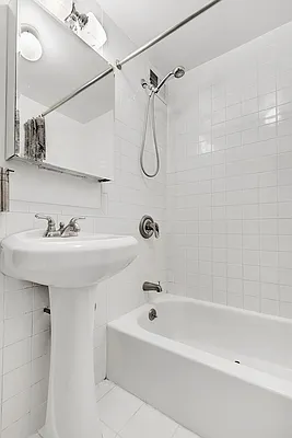 Rented by Cooper & Cooper Real Estate | media 14